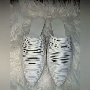 Beautiful Tory Burch Mules